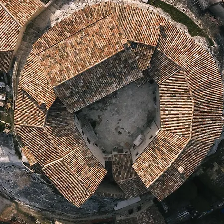 Castel Di Luco